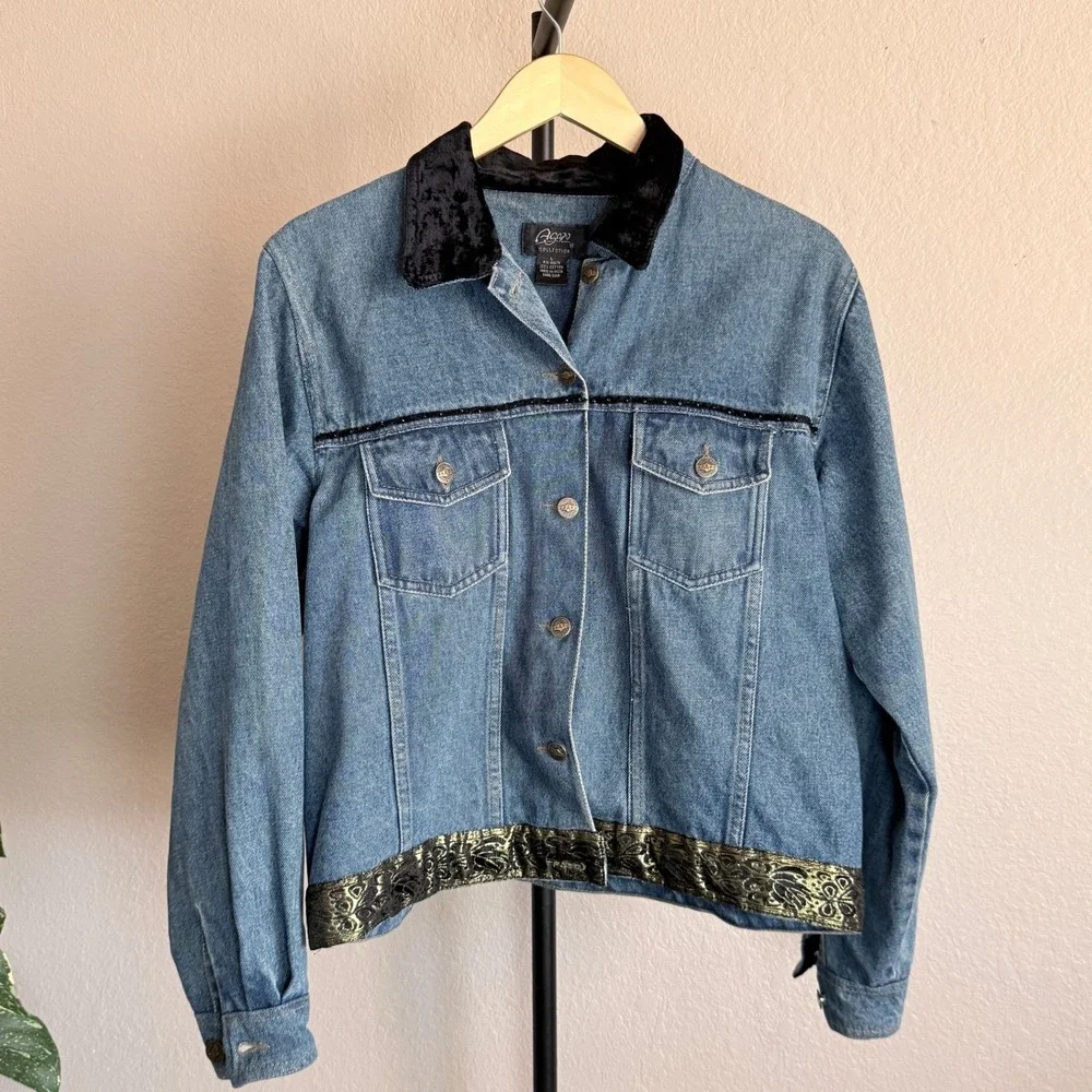 Vintage‎ 90s Western Denim Jacket Women's L Gold Ribbon Velvet Trim